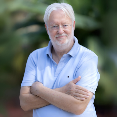 Dieter Broers live im Enki Institut – am 3. & 4. Mai 2025! Ein exklusives Event mit tiefgehenden Erkenntnissen zu Bewusstsein, Frequenzmedizin & Erde 2.0. Jetzt Platz sichern!